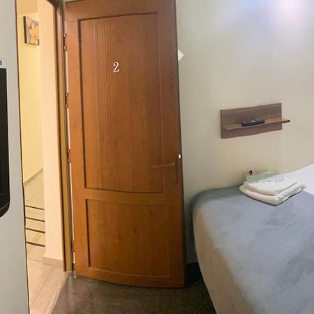 Enigma Hostel Erevan Esterno foto